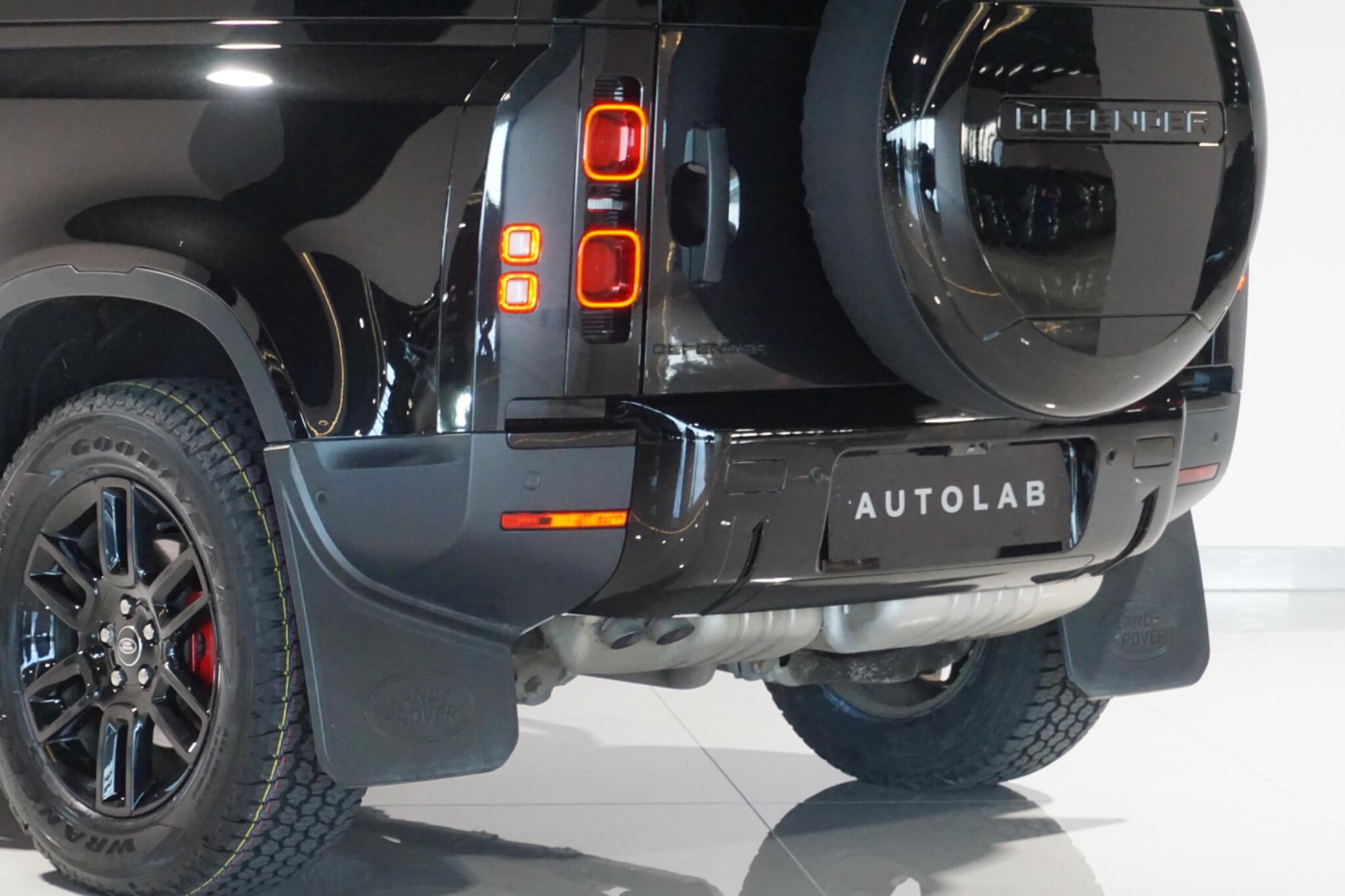 Land Rover Defender 90 3.0 D250 MHEV Hard Top SUV 3dr Diesel Auto 4WD SWB Euro 6 (s/s) (250 ps)